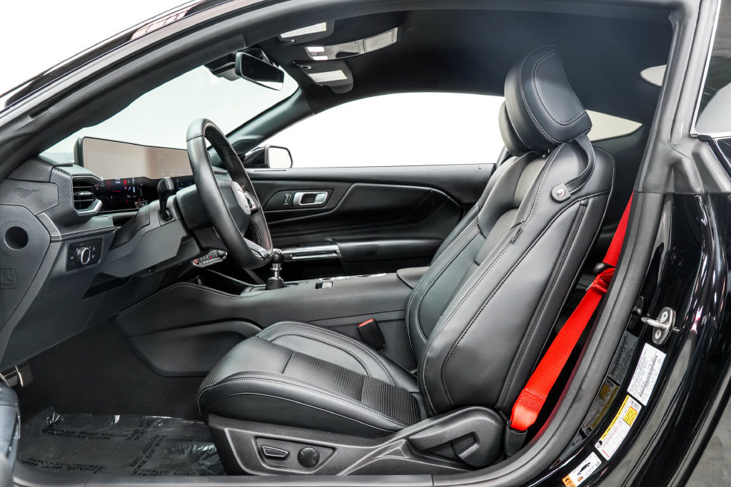 Used 2026 Ford Mustang GT Premium RWD image 18