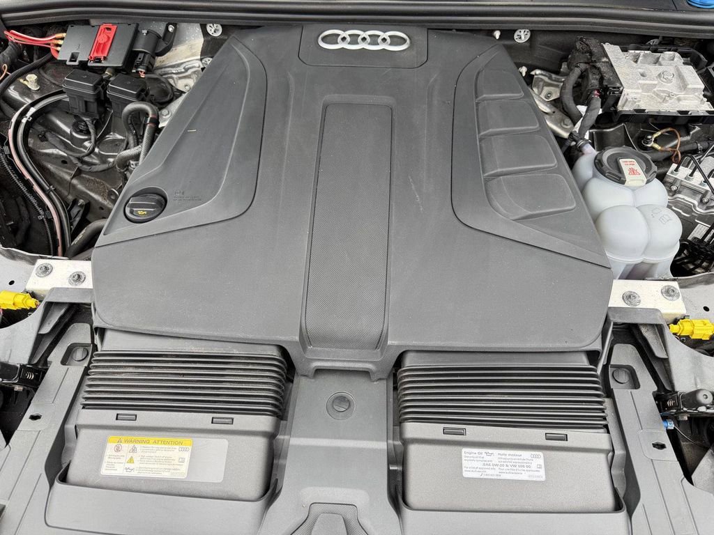 Used 2023 Audi Q7 2.0T Premium Plus w/ Premium Plus Package image 30