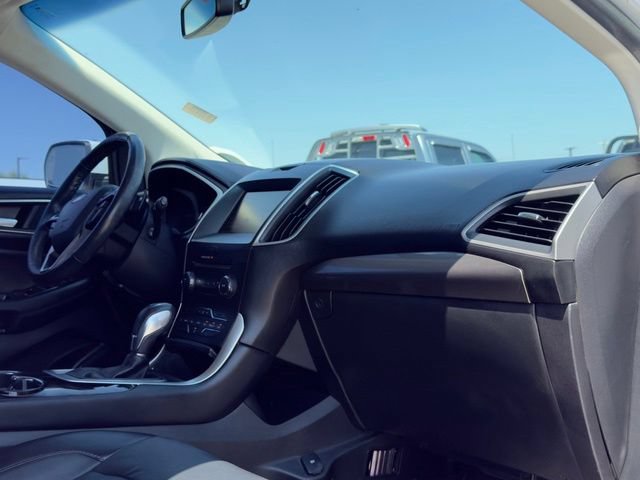 Used 2015 Ford Edge SEL w/ Equipment Group 201A FWD image 17