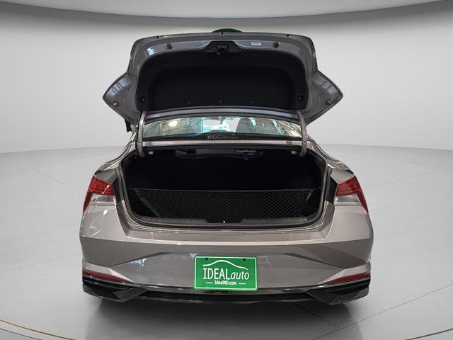 Used 2022 Hyundai Elantra SEL w/ Convenience + Premium Package image 25