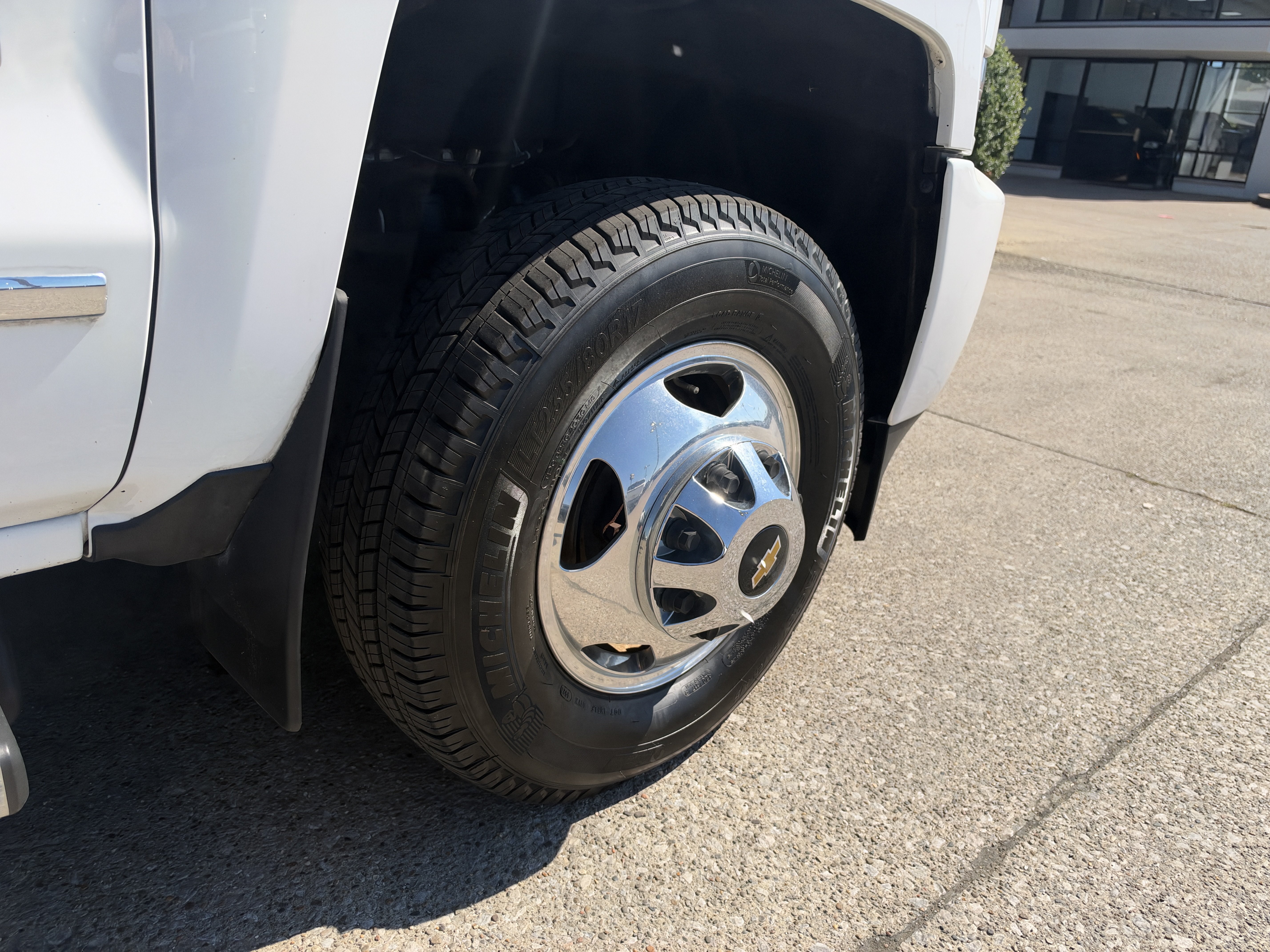 Used 2018 Chevrolet Silverado 3500 LTZ w/ Duramax Plus Package AWD/4WD image 26