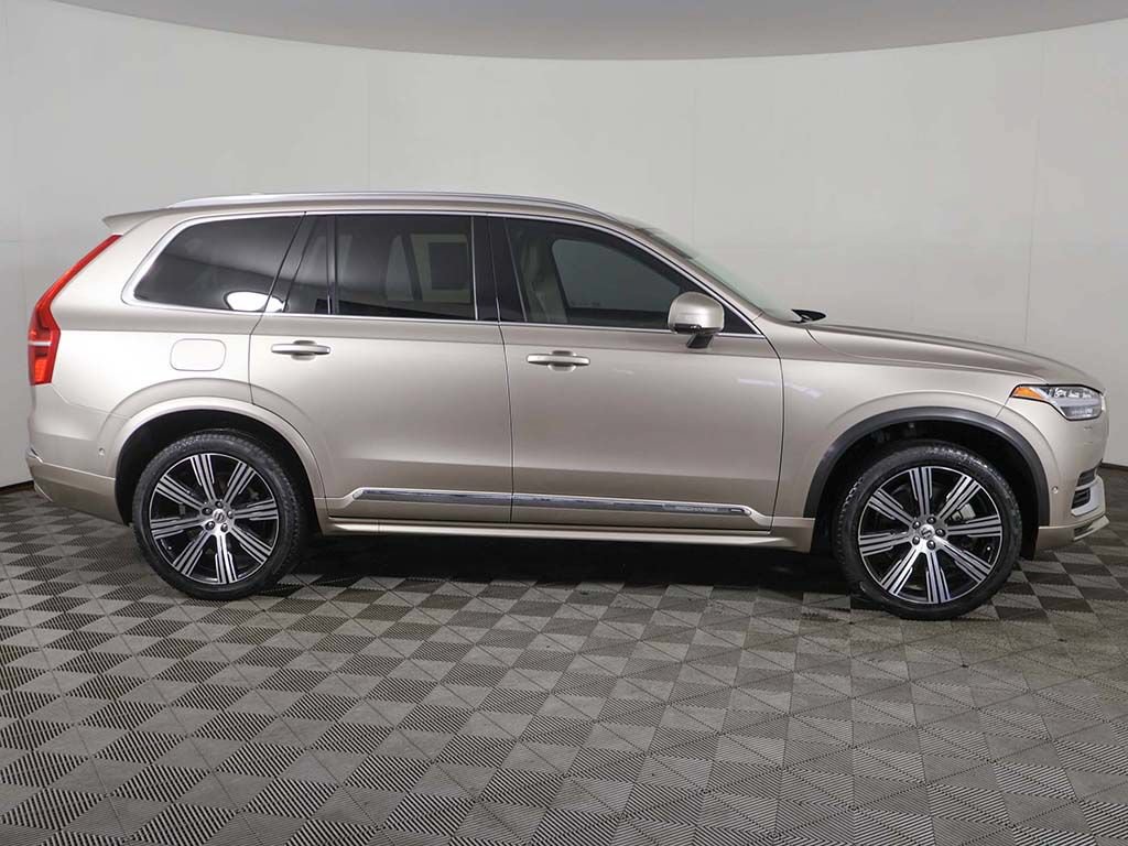 Used 2024 Volvo XC90 T8 Plus w/ Protection Package Premier AWD/4WD image 22
