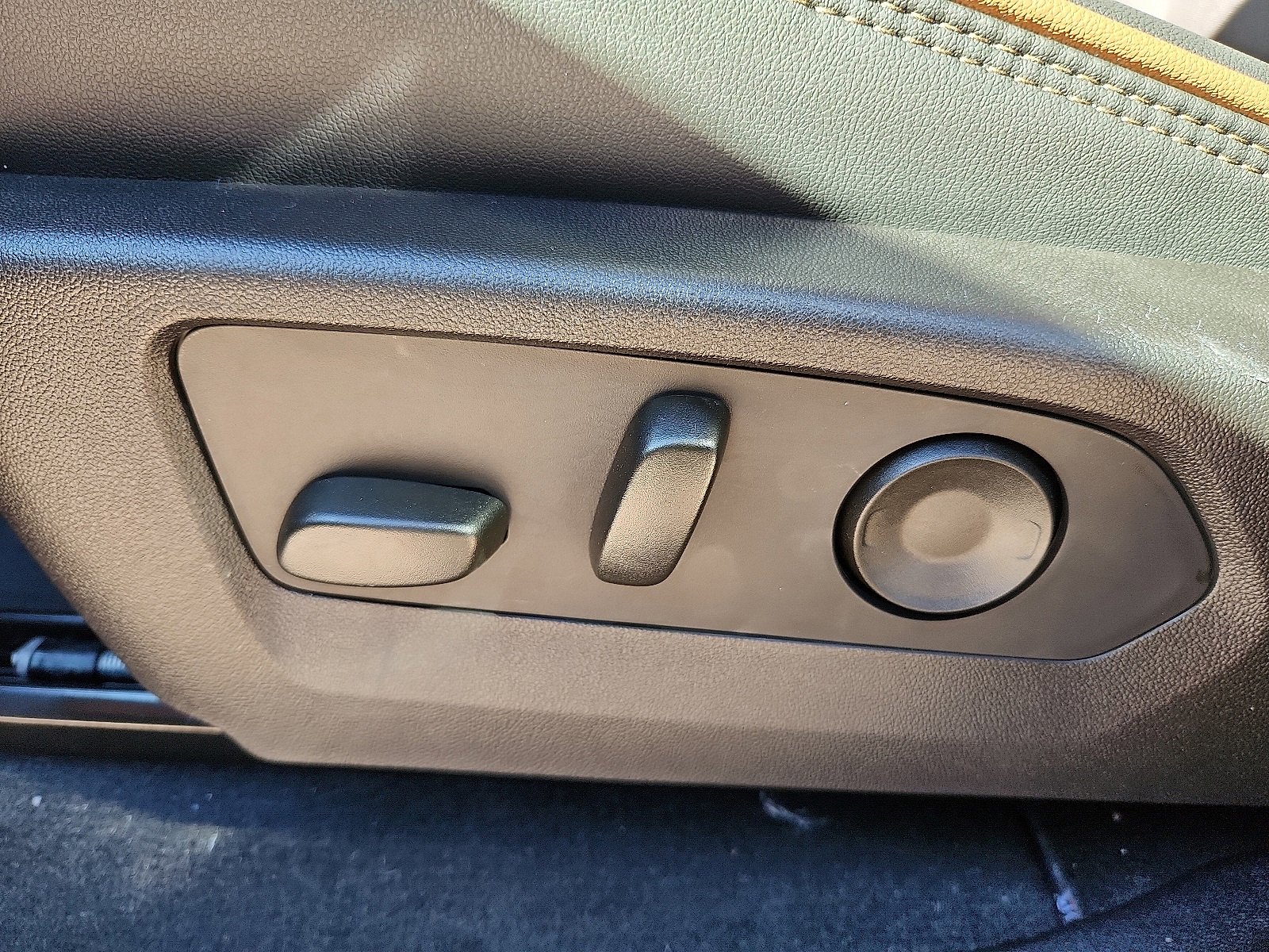 New 2026 GMC Canyon AT4 image 10