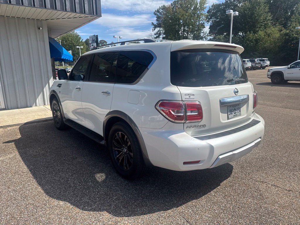Used 2018 Nissan Armada Platinum w/ Captain Seat Package RWD image 4
