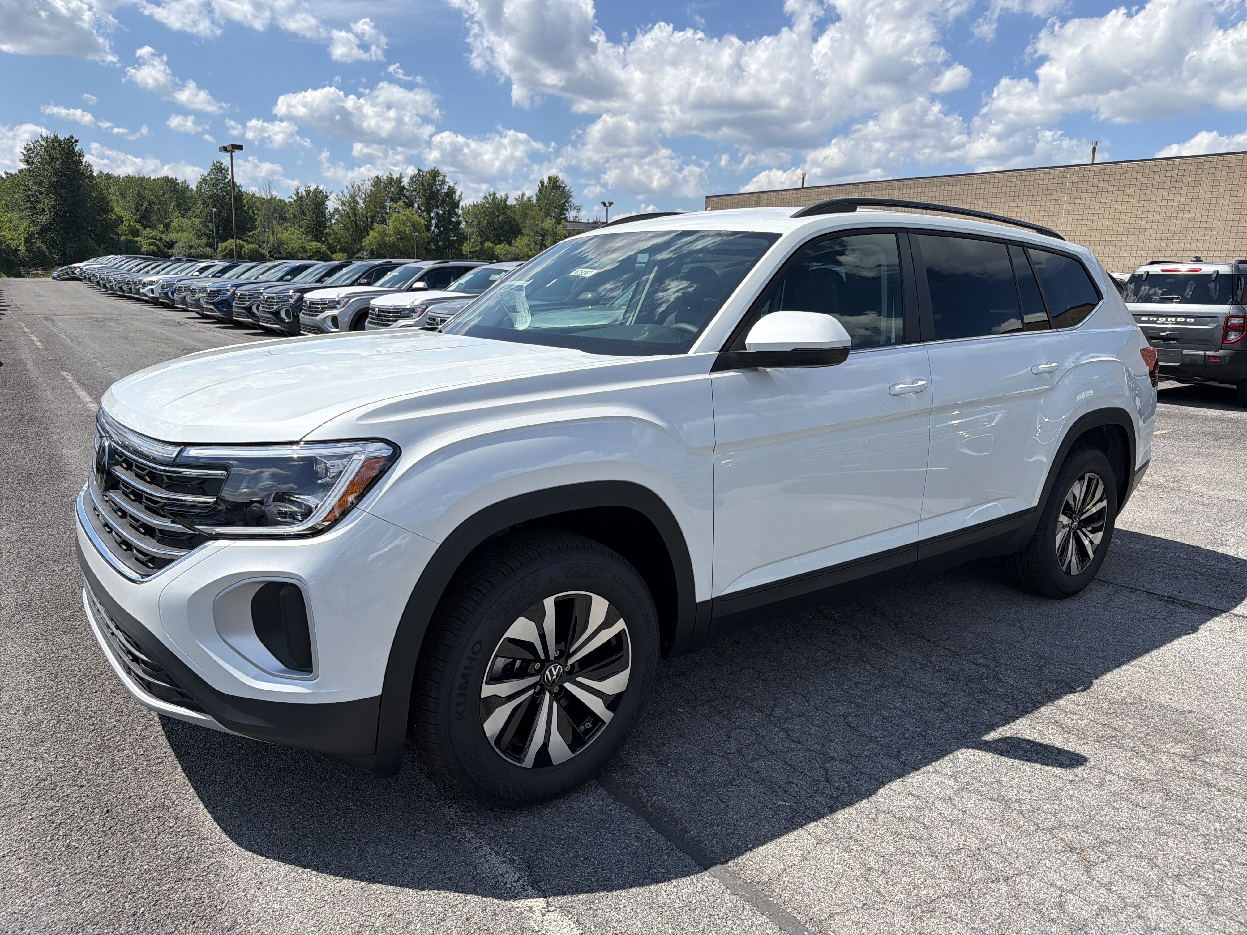 New 2026 Volkswagen Atlas SE AWD/4WD image 4