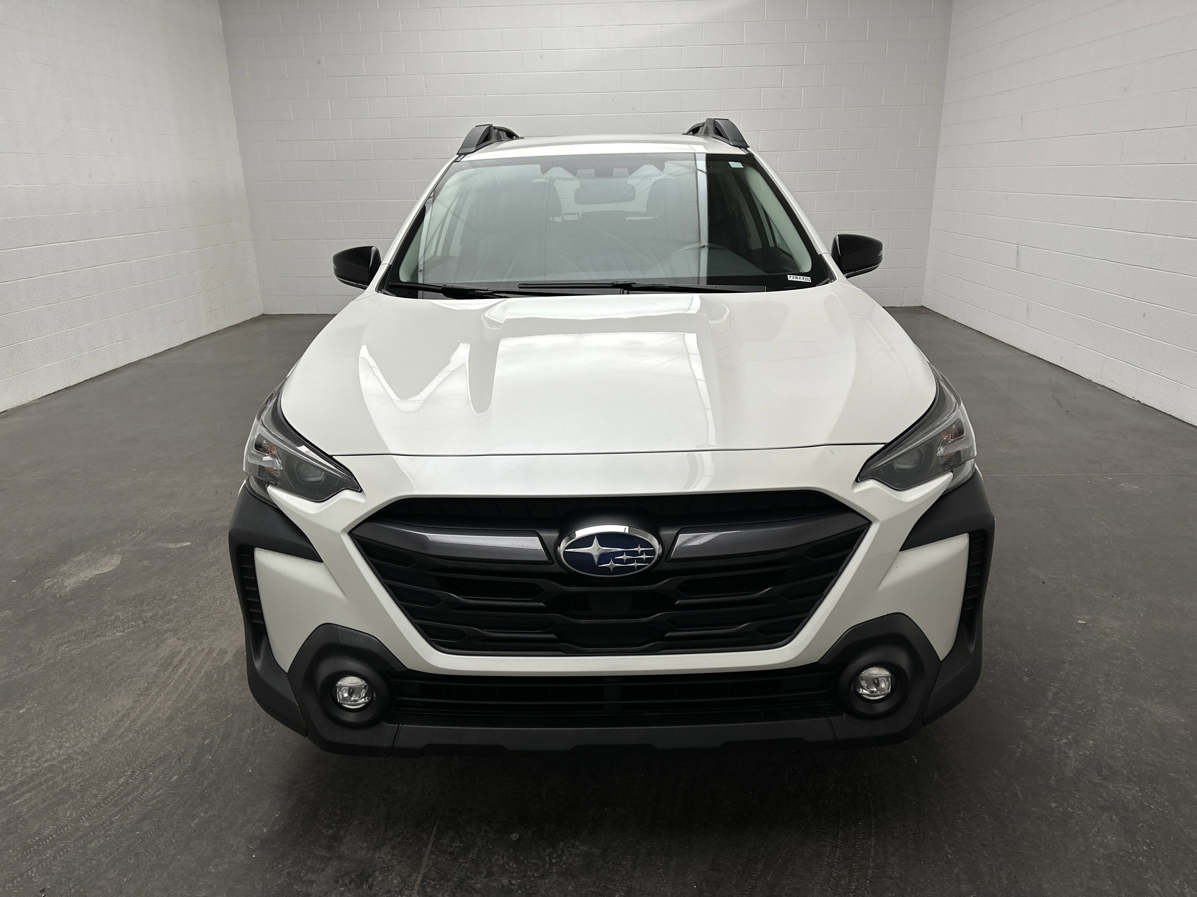 Used 2024 Subaru Outback Premium image 3