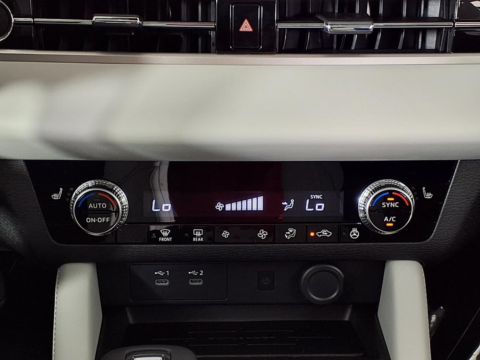 New 2026 Mitsubishi Outlander SE FWD image 18