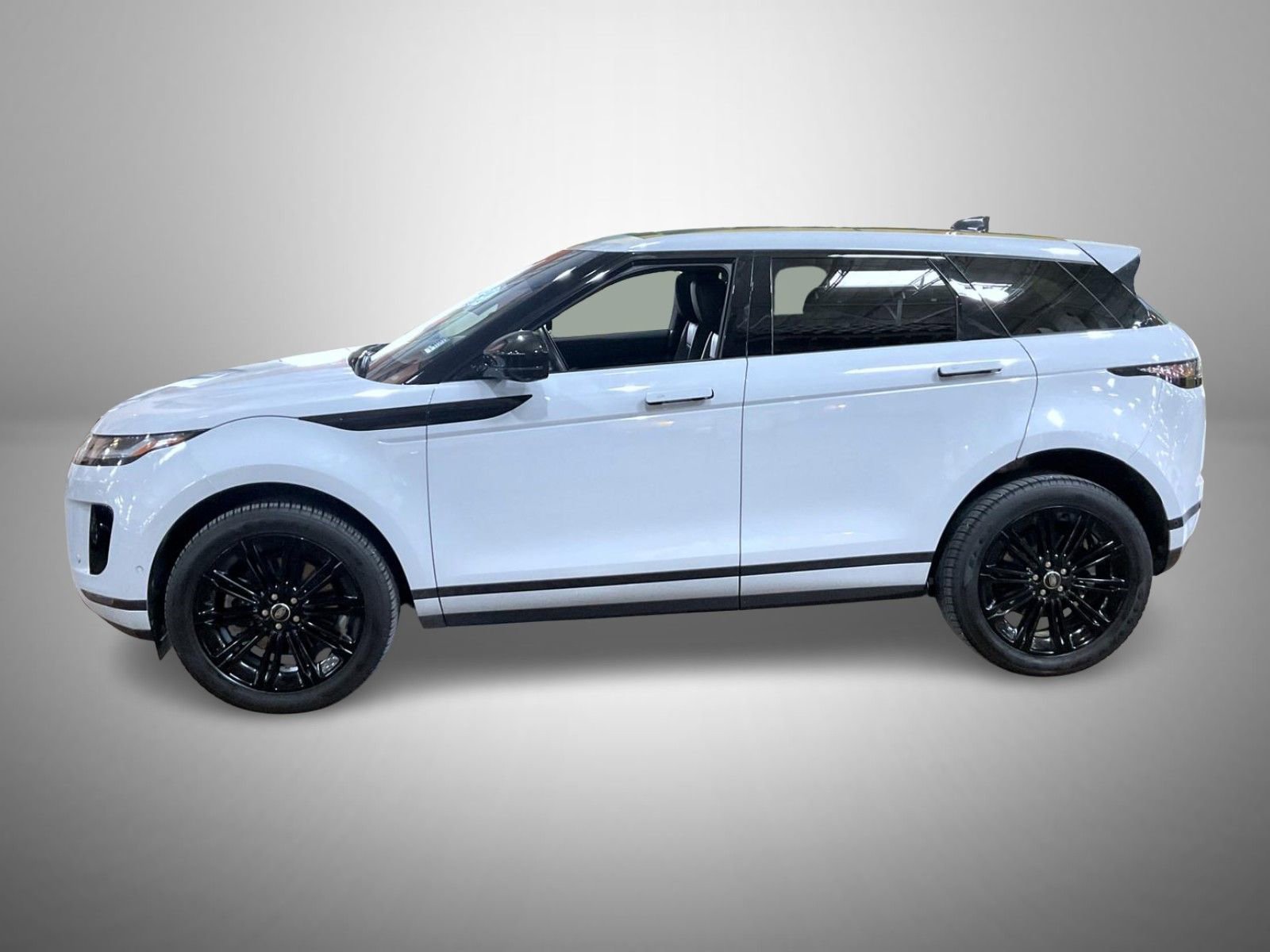 Used 2025 Land Rover Range Rover Evoque S image 8