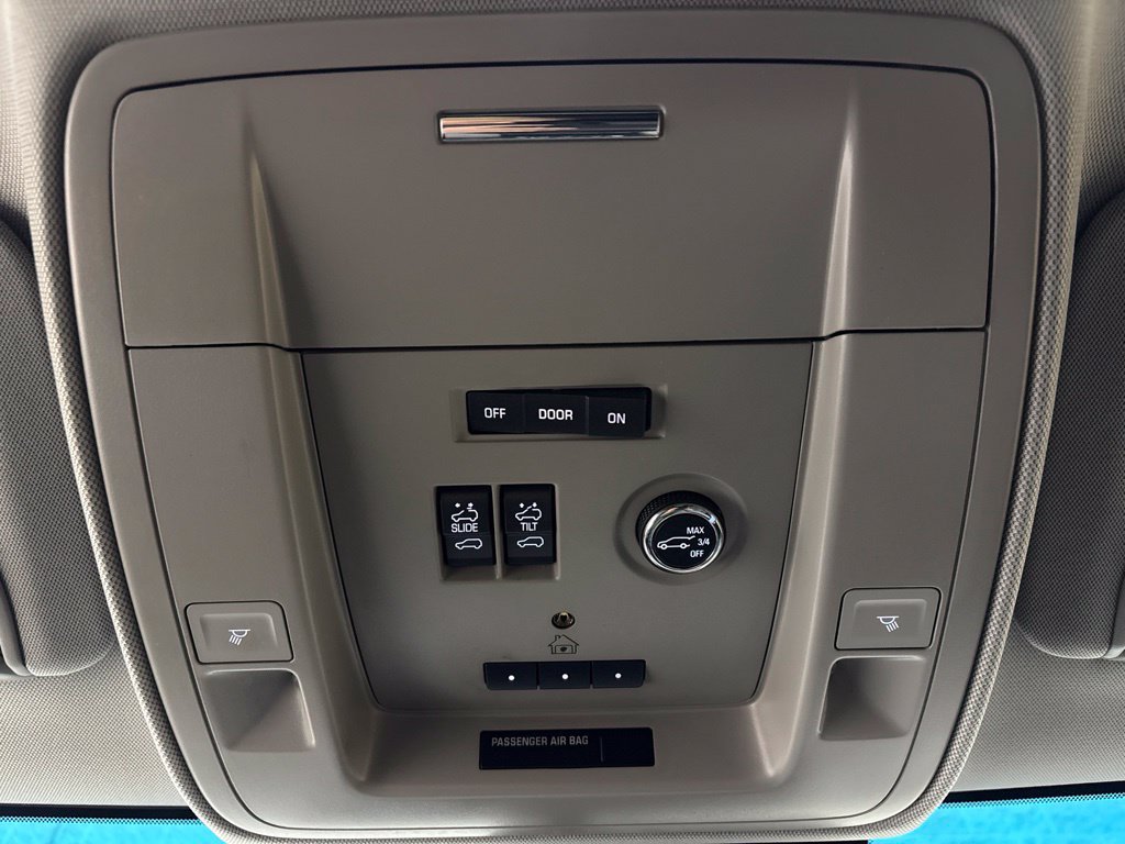 Used 2015 Chevrolet Tahoe LT AWD/4WD image 26