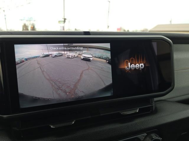 Used 2024 Jeep Wrangler Sport S image 21