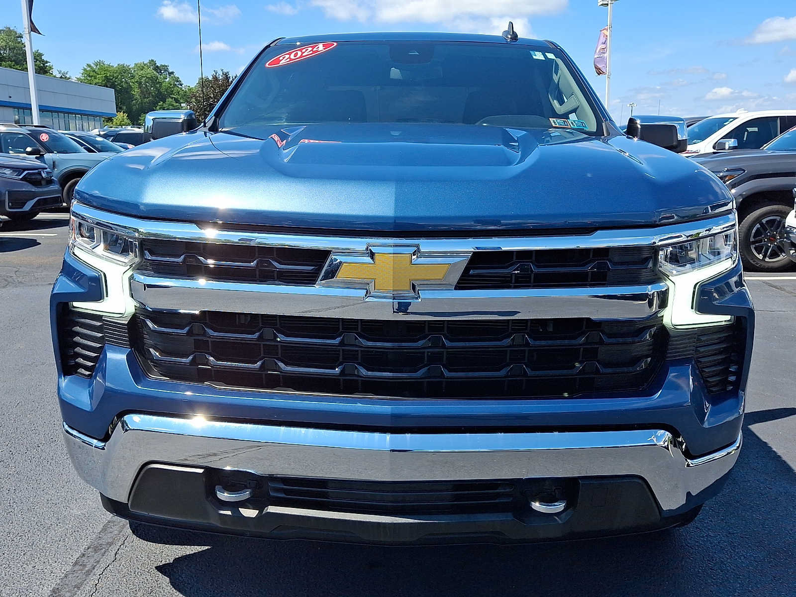 Used 2024 Chevrolet Silverado 1500 LT w/ LPO, Chrome Package AWD/4WD image 2