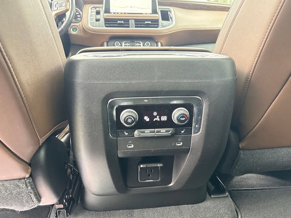 Used 2021 Chevrolet Suburban High Country image 45
