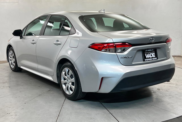 Used 2024 Toyota Corolla LE FWD image 3