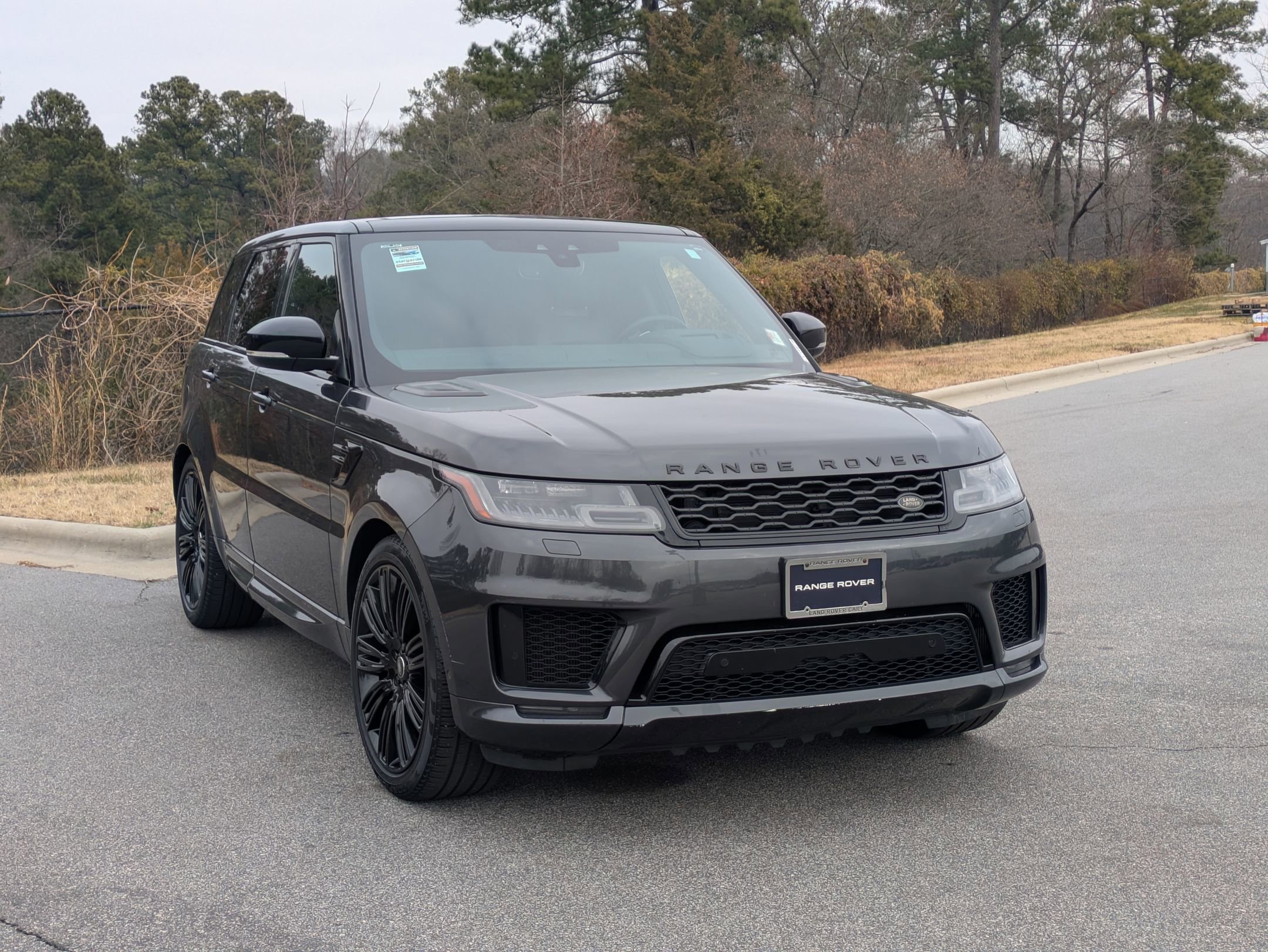 Used 2020 Land Rover Range Rover Sport HSE Dynamic image 3