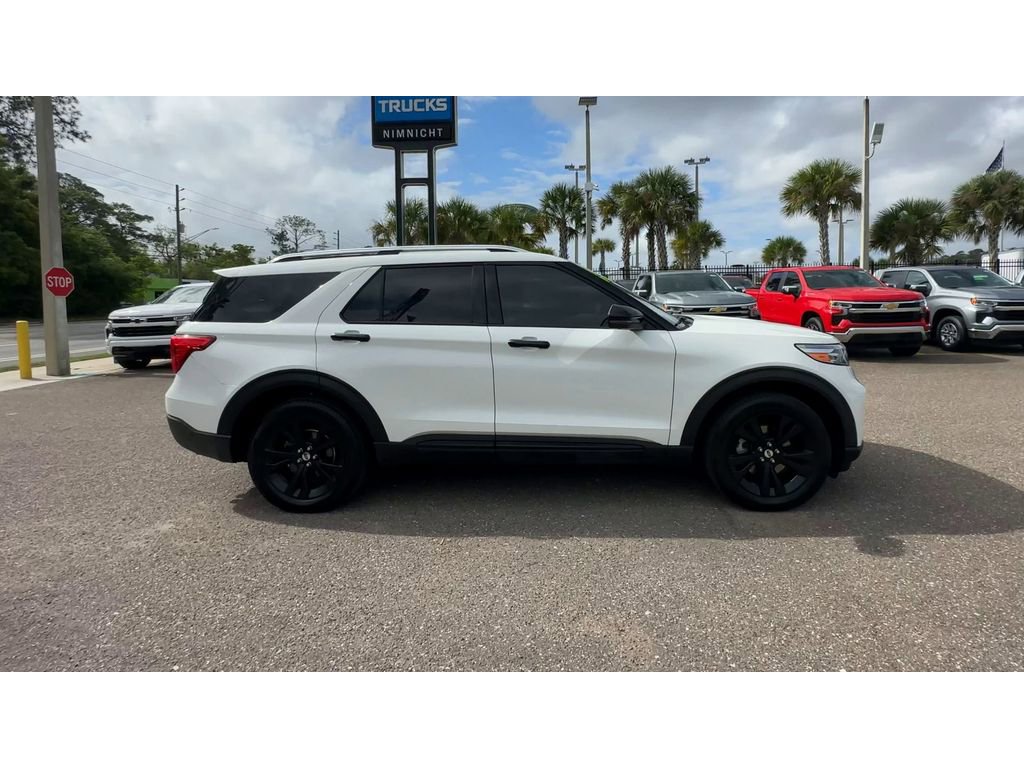 Used 2020 Ford Explorer Platinum w/ Premium Technology Package AWD/4WD image 9