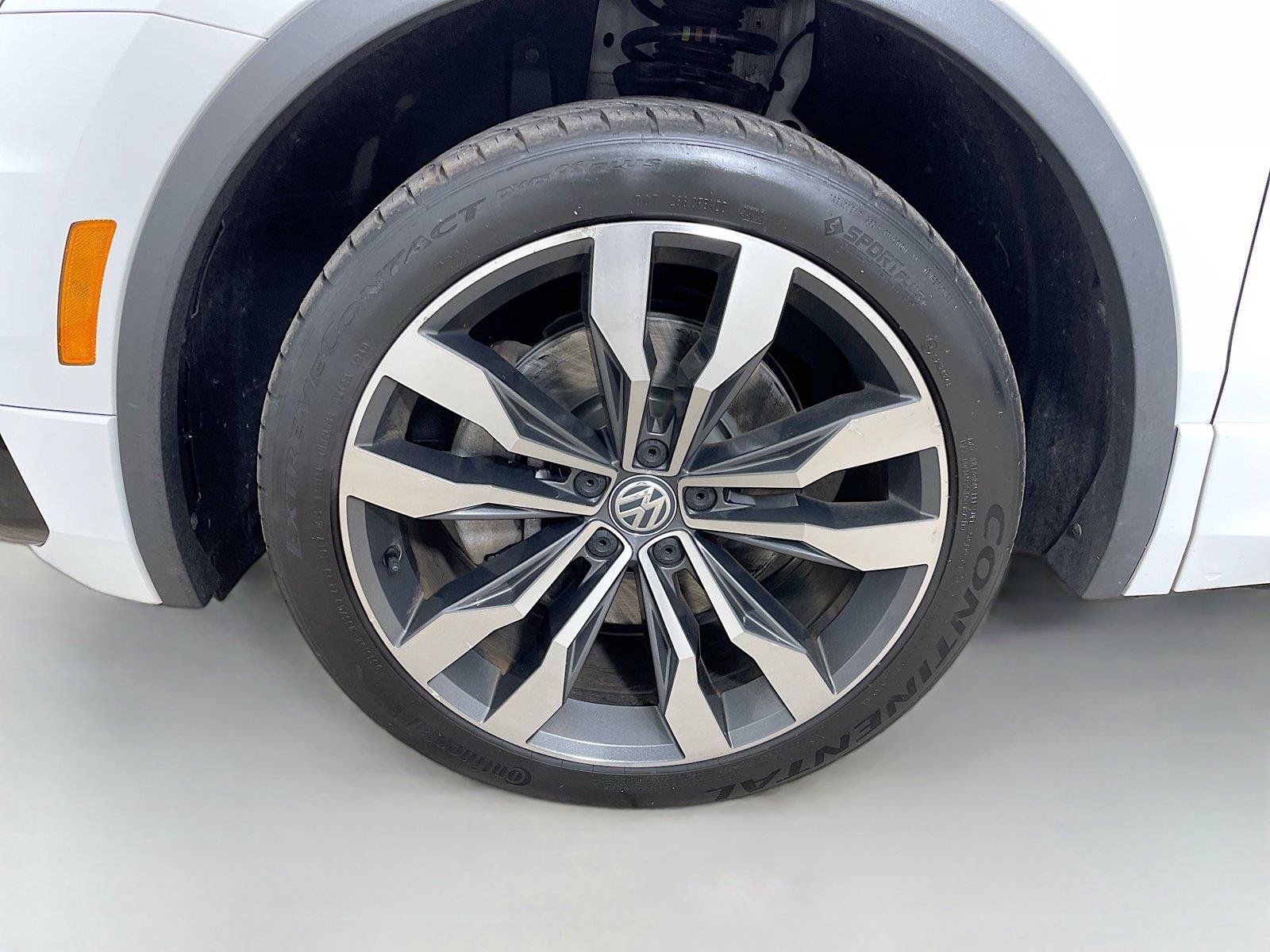 Used 2019 Volkswagen Tiguan SEL Premium R-Line AWD/4WD image 30
