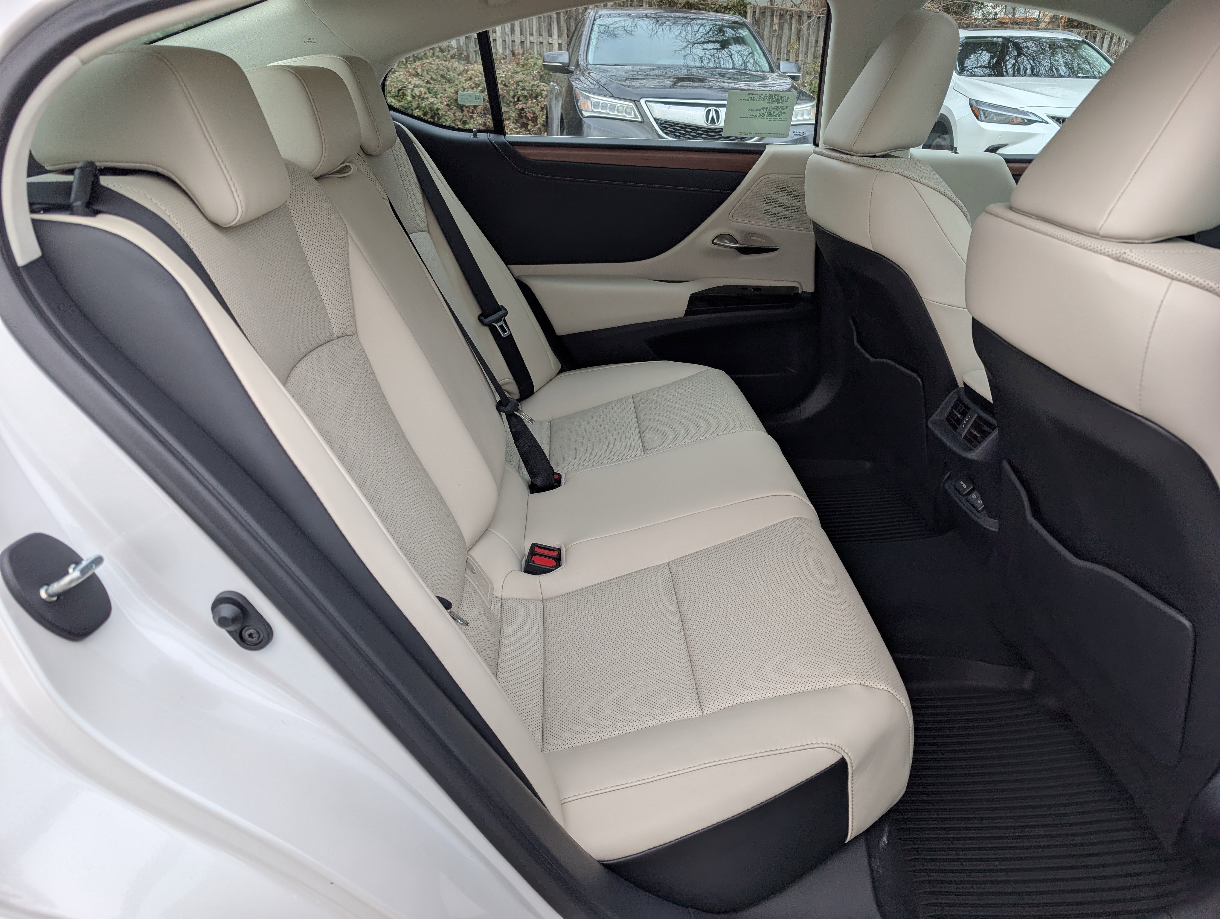 New 2025 Lexus ES 350 w/ Premium Package image 8