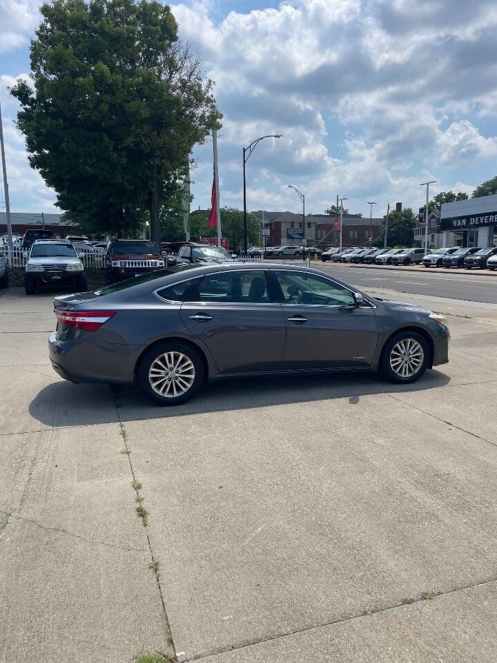 Used 2013 Toyota Avalon Limited image 17