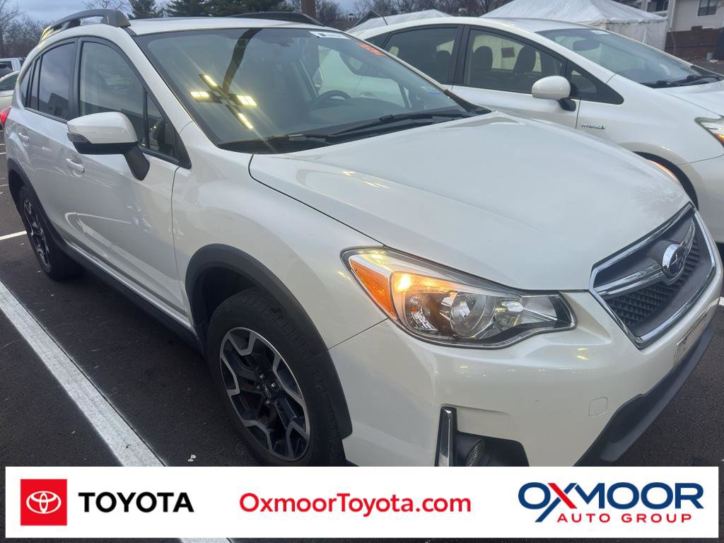 Used 2017 Subaru Crosstrek 2.0i Limited image 1