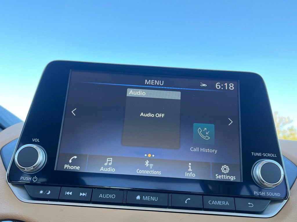 New 2025 Nissan Sentra SV image 8