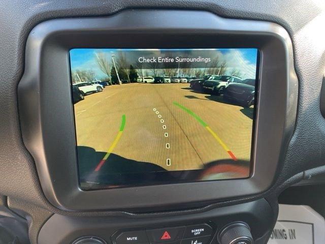 Certified 2023 Jeep Renegade Latitude image 11