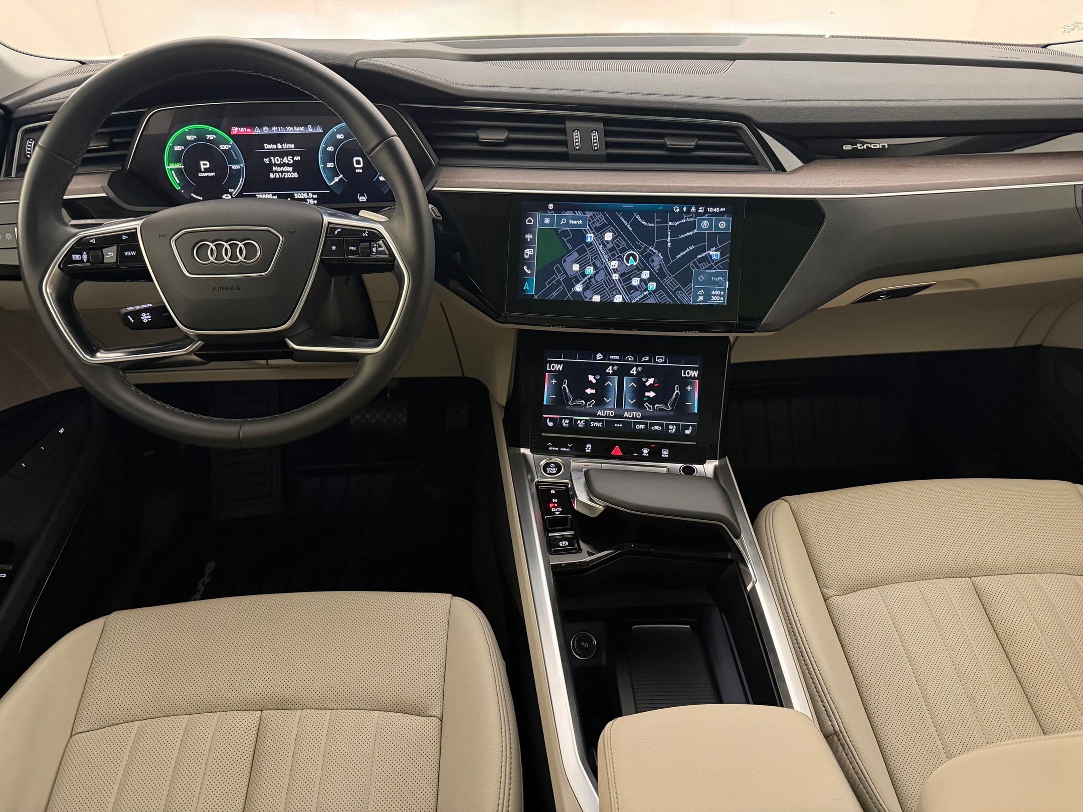 Certified 2024 Audi Q8 e-tron Premium Plus w/ Premium Plus Package AWD/4WD image 16