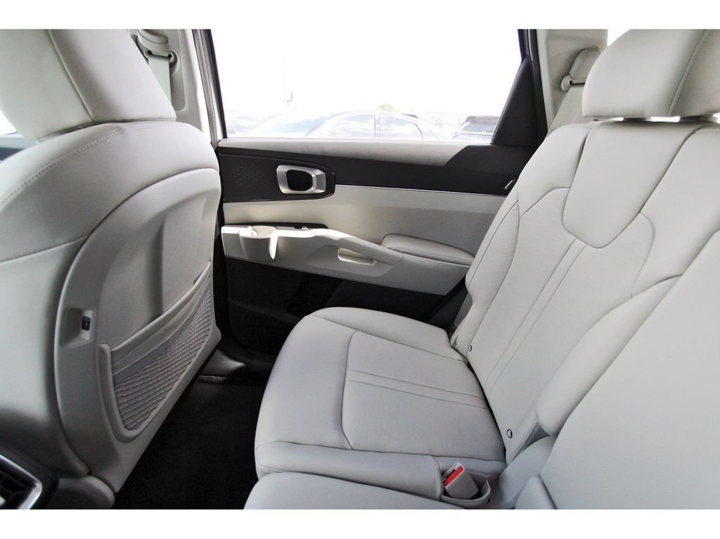 New 2026 Kia Sorento S FWD image 11