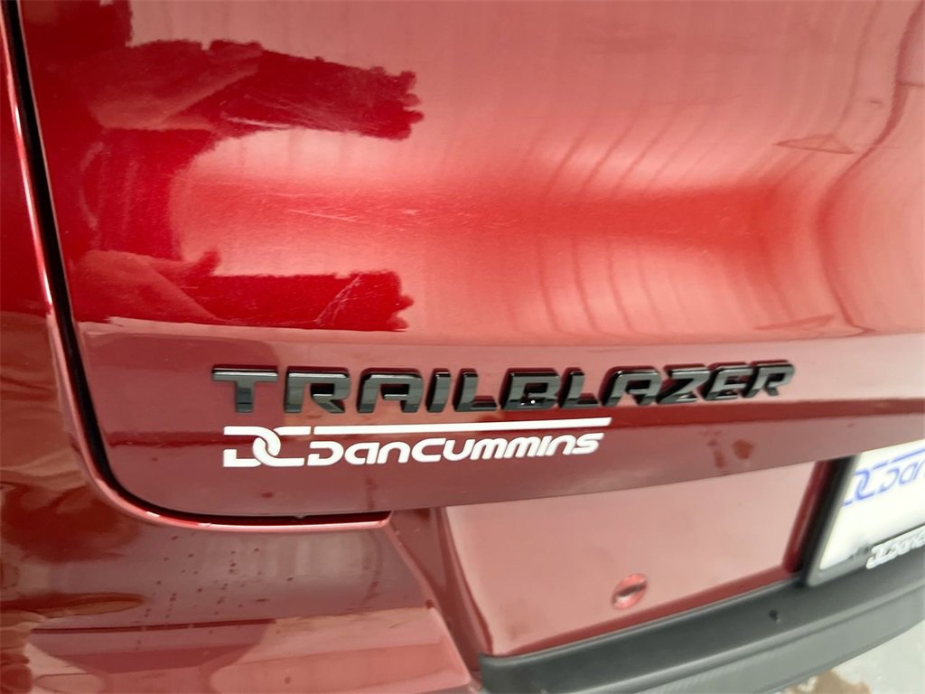 Used 2022 Chevrolet TrailBlazer RS w/ Sun and Liftgate Package image 27