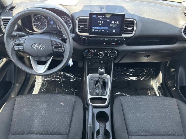 Used 2021 Hyundai Venue SE FWD image 8