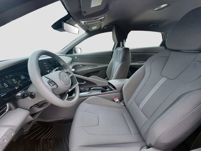 New 2026 Hyundai Elantra SE FWD image 20