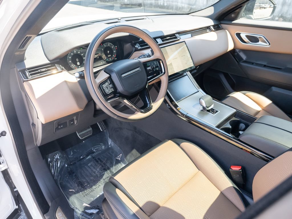 New 2025 Land Rover Range Rover Velar Dynamic HSE AWD/4WD image 11