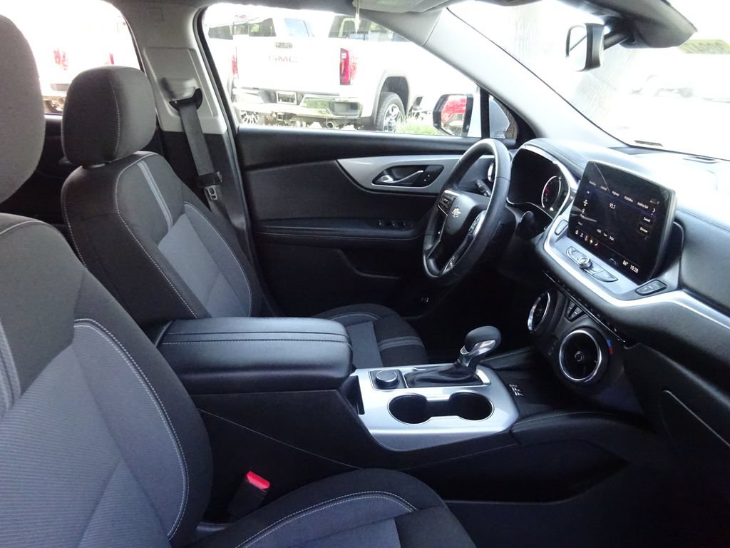 Certified 2024 Chevrolet Blazer LT w/ Convenience Package FWD image 15