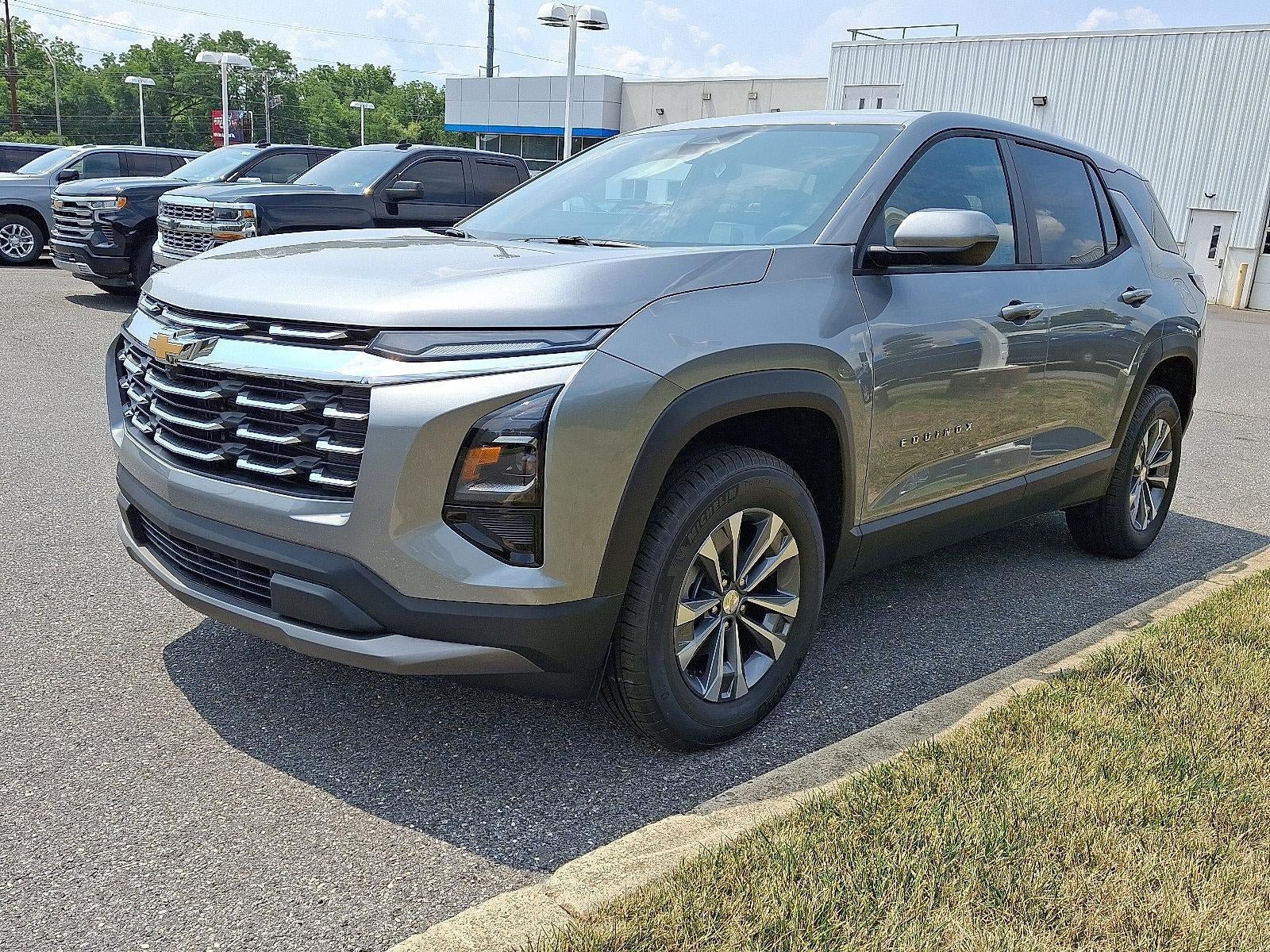 New 2027 Chevrolet Equinox LT w/ Convenience Package II AWD/4WD image 3