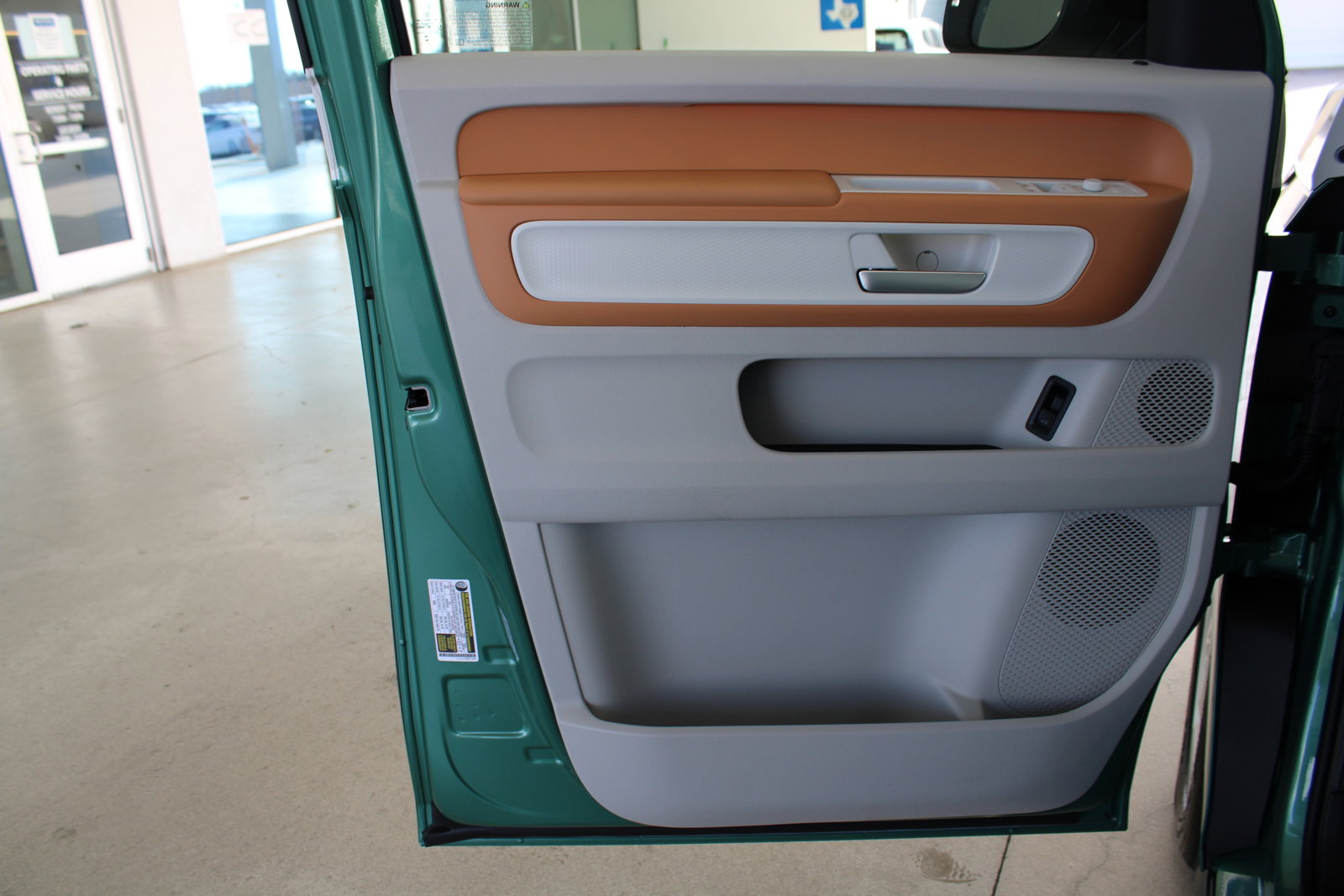 New 2025 Volkswagen ID. Buzz 1st Edition image 8