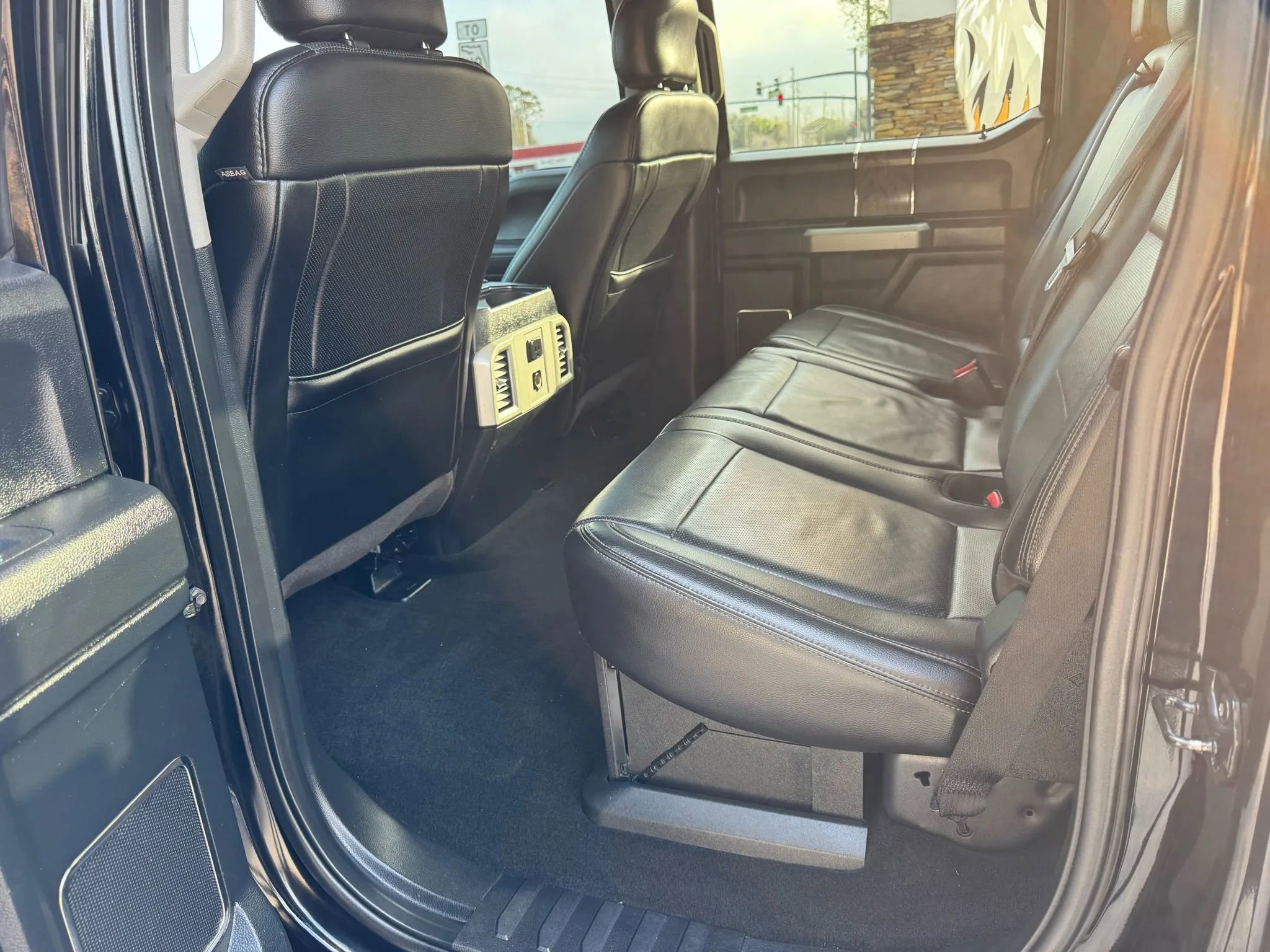 Used 2017 Ford F250 Lariat w/ Lariat Value Package image 20