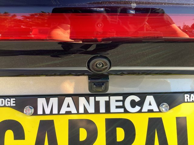 New 2026 Chrysler Pacifica Select image 30