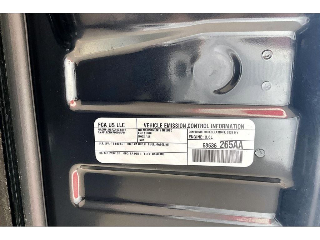 Used 2024 Jeep Grand Cherokee Overland AWD/4WD image 35