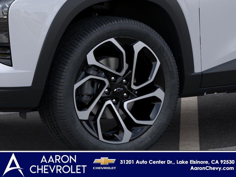 New 2025 Chevrolet Trax RS w/ Sunroof Package image 9