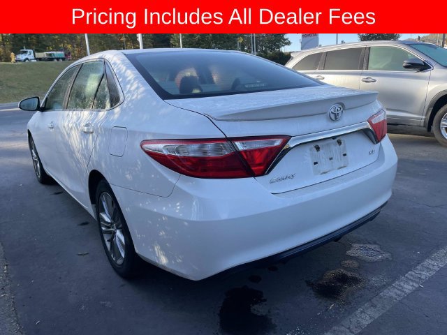Used 2015 Toyota Camry SE FWD image 4