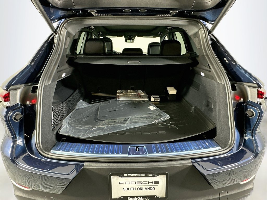 New 2026 Porsche Cayenne AWD/4WD image 28