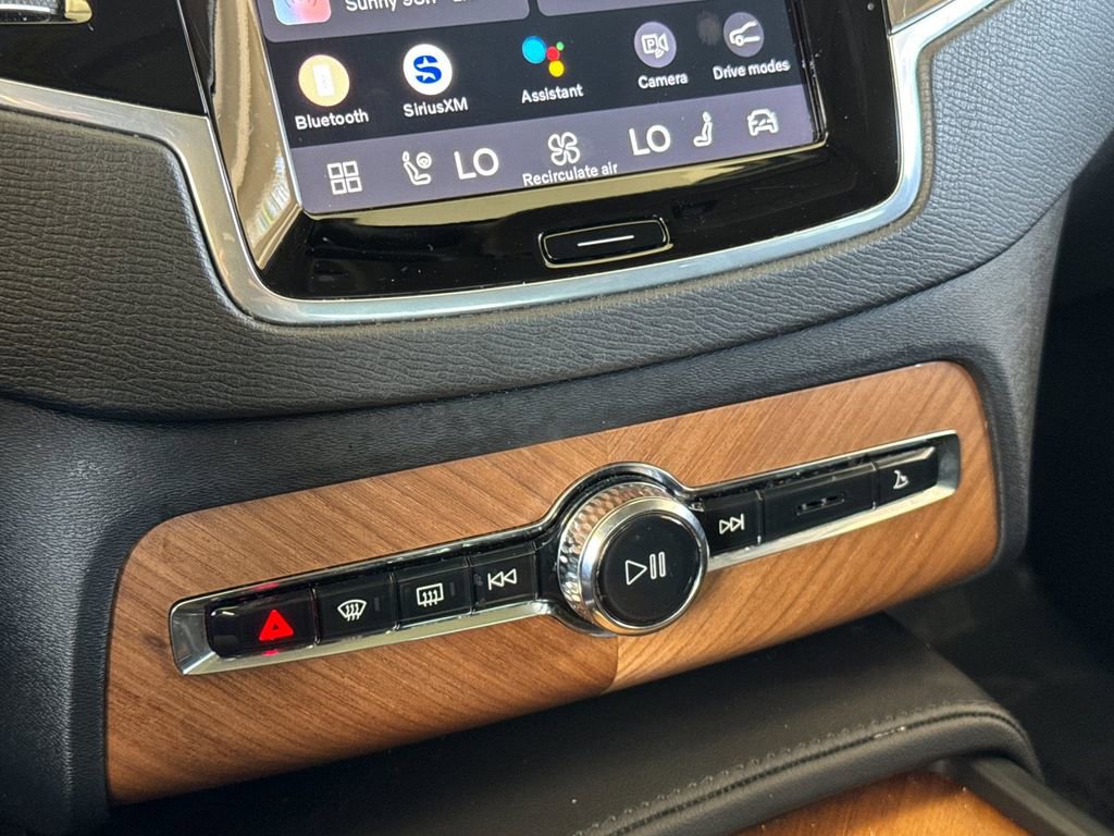 Certified 2023 Volvo XC90 B6 Plus w/ Protection Package Premier AWD/4WD image 21