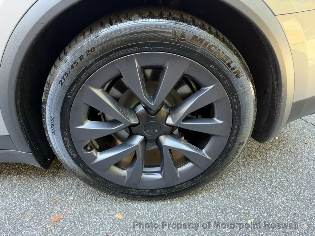 Used 2024 Tesla Model X AWD/4WD image 31