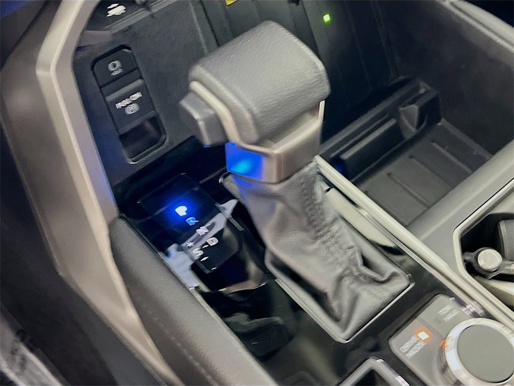 Used 2024 Toyota Tundra Limited image 15