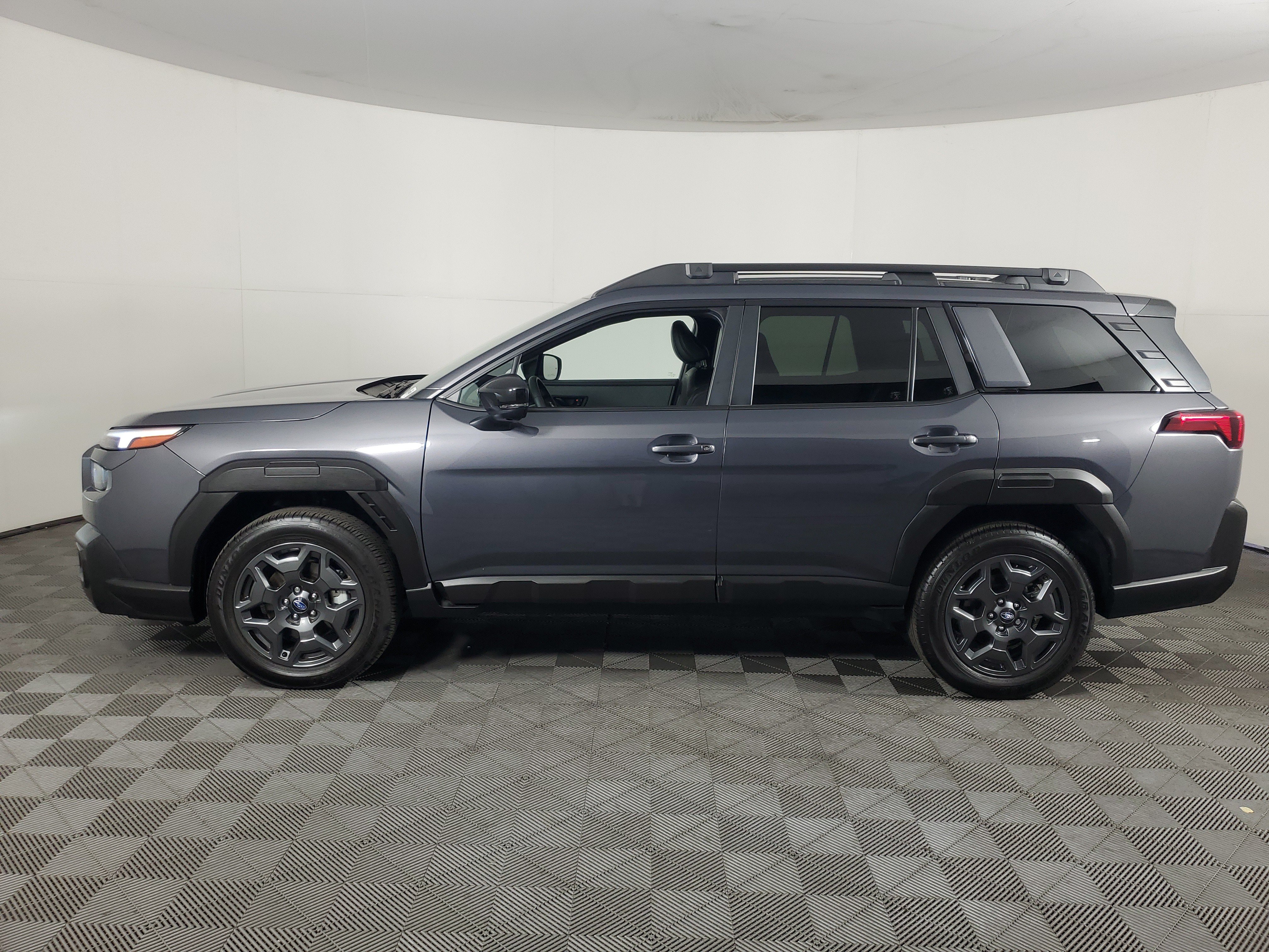 Used 2026 Subaru Outback Premium AWD/4WD image 7