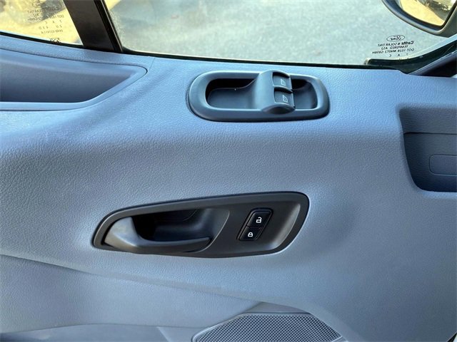 Used 2018 Ford Transit 350 XLT image 30