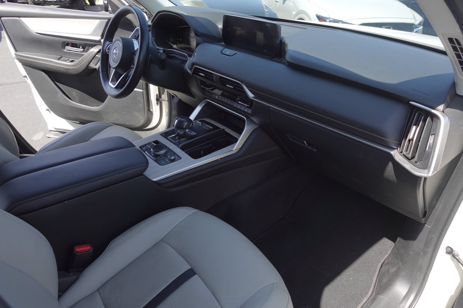 Certified 2024 MAZDA CX-90 Plug-In Hybrid w/ Preferred AWD/4WD image 13