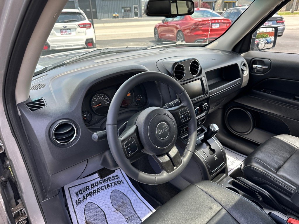 Used 2016 Jeep Patriot High Altitude AWD/4WD image 13
