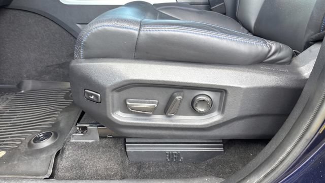 Used 2023 Toyota Tundra Platinum AWD/4WD image 15