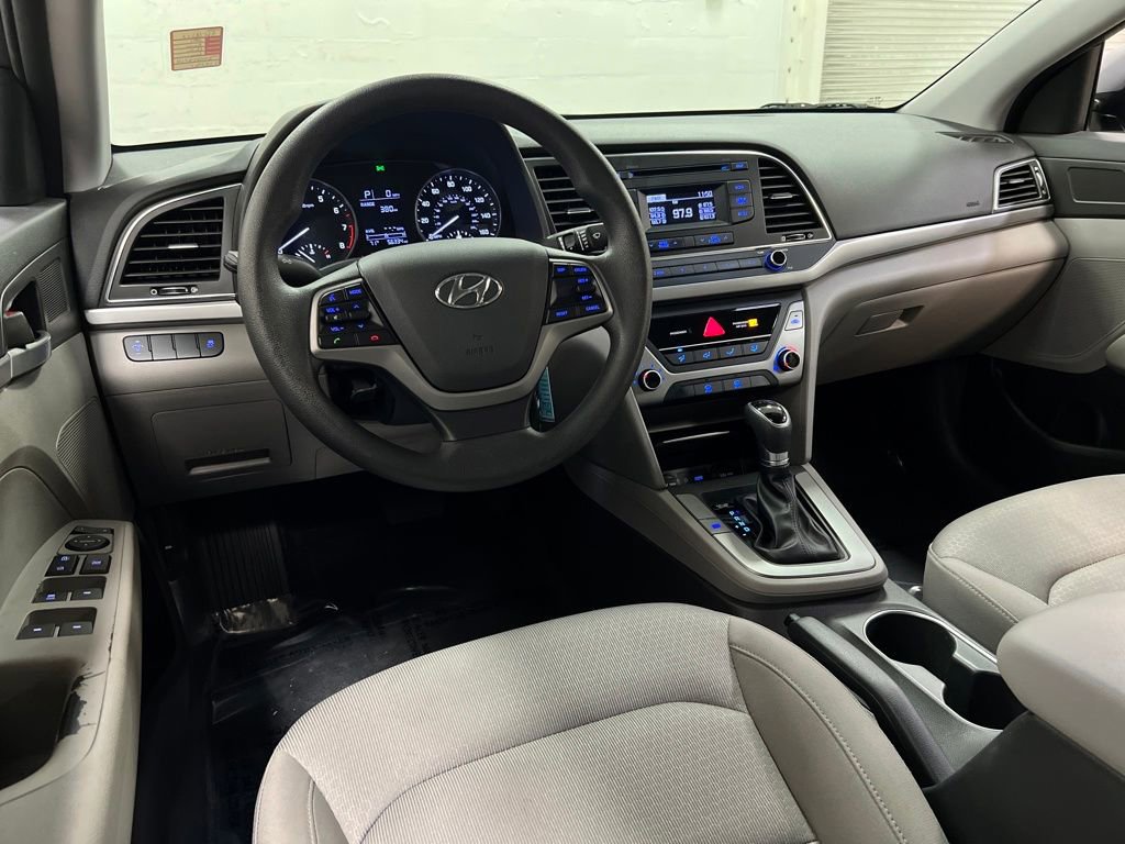 Used 2017 Hyundai Elantra SE image 15