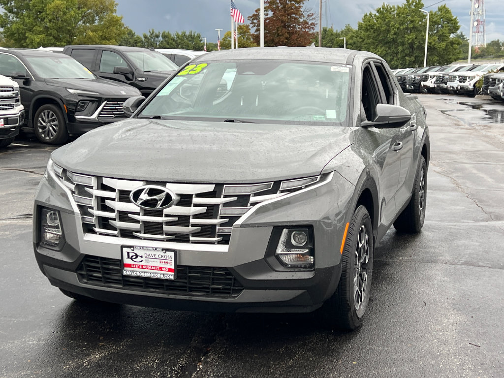 Used 2023 Hyundai Santa Cruz SEL w/ Cargo Package AWD/4WD image 2